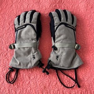 Dakine Ski/Snowboarding Gloves